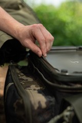 Korda Dark Kamo Framed Carryall Small KLUG121 NEW Carp Fishing Luggage