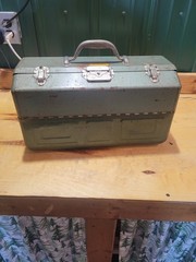 Vintage Walton Products Grip-Loc 5-Tray Metal Tackle & Tool Box