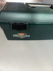 Fishing Tackle Box with Lift-Out Tray And Tackle,green 13 Inches