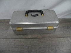 Vintage UMCO 102A Aluminum Cantilever Tackle Box Fishing Equipment Made in USA