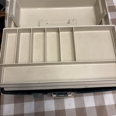 Plano Tackle Logic 3300 3 tray tackle box 16″ x 8″ x 8″