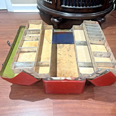 Vintage Metal Large Simonsen Tackle Box 18″x8.5″10″ Red