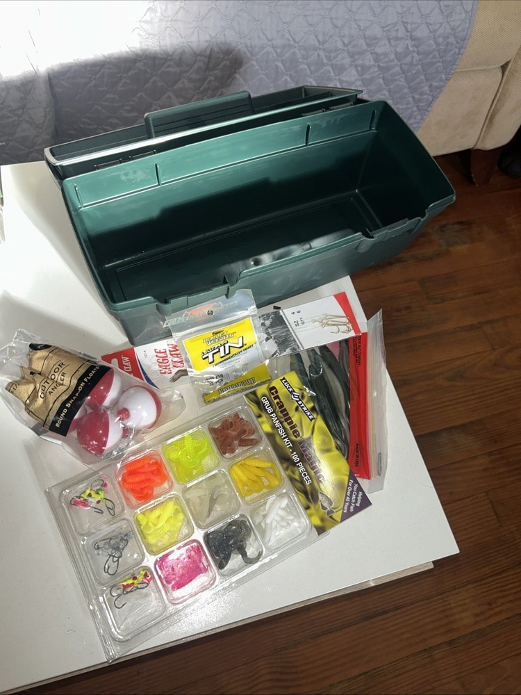 Fishing Tackle Box with Lift-Out Tray And Tackle,green 13 Inches