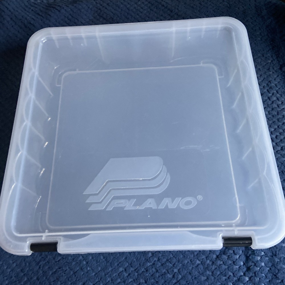 Plano XL Prolatch Storage Box Model 705-4259 (B)
