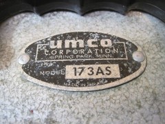 Vintage UMCO Model 173AS Aluminum Metal Tackle Box B7411