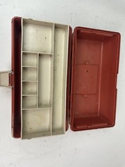 Vintage (VTG)Sears Gamefisher Red Plastic Tackle Box 11″ Compartments Fishing