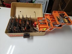 Bass Boss Old Time Woodstream 6200 Tackle Box With Over 35 Fishing Lures