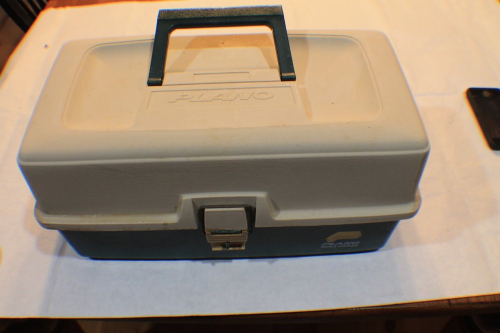 Vintage PLANO 3 Tray Tackle Box Model 6803 Green/Tan Rare 3 Yellow P’s Mid 80’s