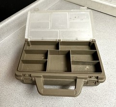 Lid Locker Fishing Tackle Box Tiered With Dividers And Handle Vintage