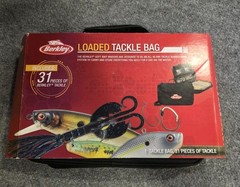 Berkley Bait Tackle Bag Binder 34 baits and term tackle