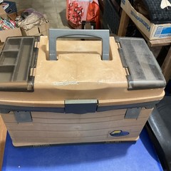 Fishing Tackle Box Plano Guide Series 4 Drawer Sandstone Model# 757004 12x17x8