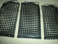 2 VINYL BAIT BAGS FOR LARGE TRAPS 12″X6 WITH BAIT pins 2 hook it 2 large trap.