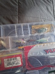 Plastic Bass Pro Shops Fishing Tackle Box with Tackle 3