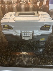 Plano 6201 One-Tray Tackle Box, Bait Storage, Extending Cantilever-tray Design