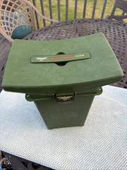 Vintage GREEN Fenwick Sport Seat 9050 Fishing Tackle Box Bait Cooler RARE Color