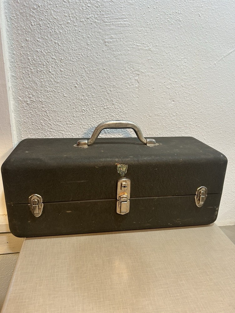 Vintage My Buddy Falls City 2 Tray 19” Tackle/Tool Box No Key Free Shipping USA