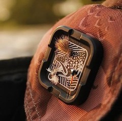 Mag Grab Mini – Compact Magnetic Fly Holder/Fly Patch & Orange Brown Town