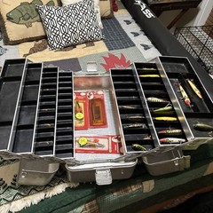 UMCO Model 1000A Aluminum Fishing Tackle Box With Smithwick Lures