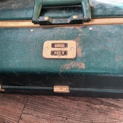 UMCO 900 5 Tray Tacklebox-preowned-good condition- Loaded With Tackle