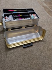 Umco 1000a Tackle Box Full Of Vintage Lures
