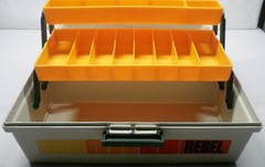 Vintage Rebel 520 Plastic Fishing Tackle Box 2 Trays