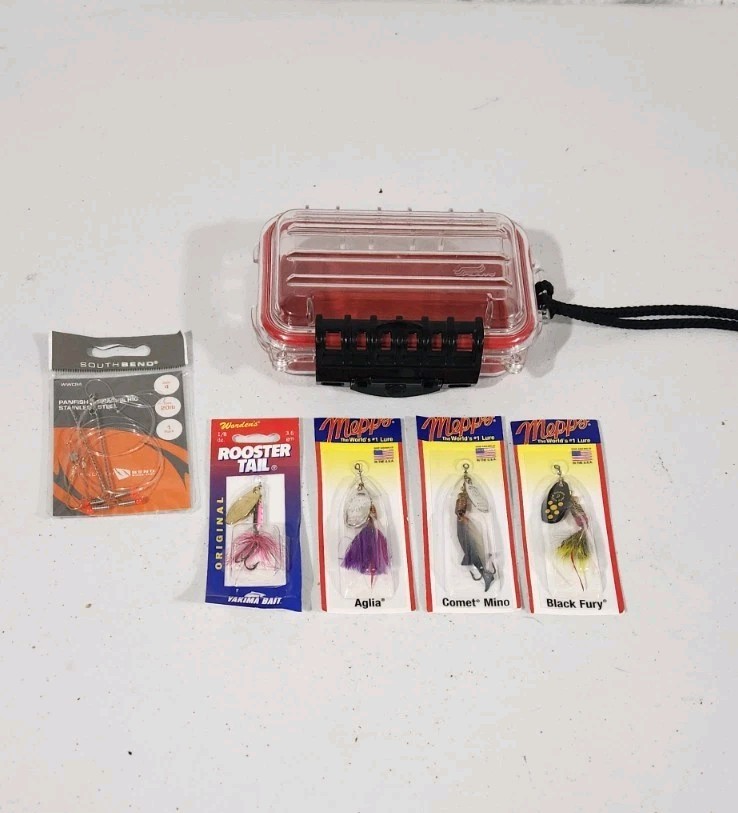 Plano 1449 Small Polycarbonate Waterproof Case With New Fishing Lures Lot