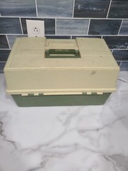Plano Tackle Box Model 8606