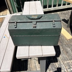 Walton Grip Loc Tackle Tool Box Vintage Fold Out Green Metal Fishing