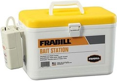 Efficient 8-Quart Bait Box with Clip-On Aerator for Ideal Fishing Conditions