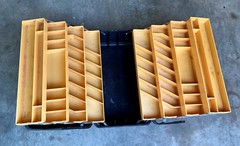 Vintage Gamefisher 4000 Ted Williams style Tackle Box Brown 8 trays.