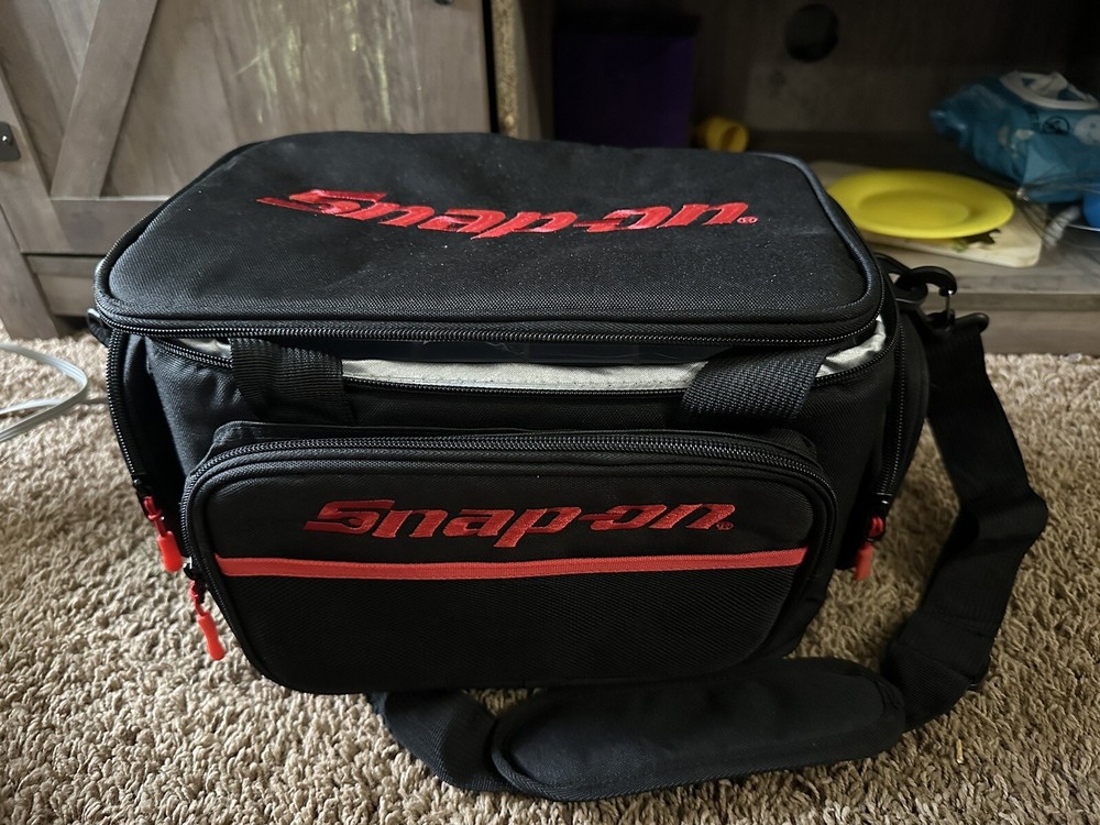 #at905 NEW Snap-On Tools Fishing Tackle Box Bag Snap On Black And Red SSX22P118