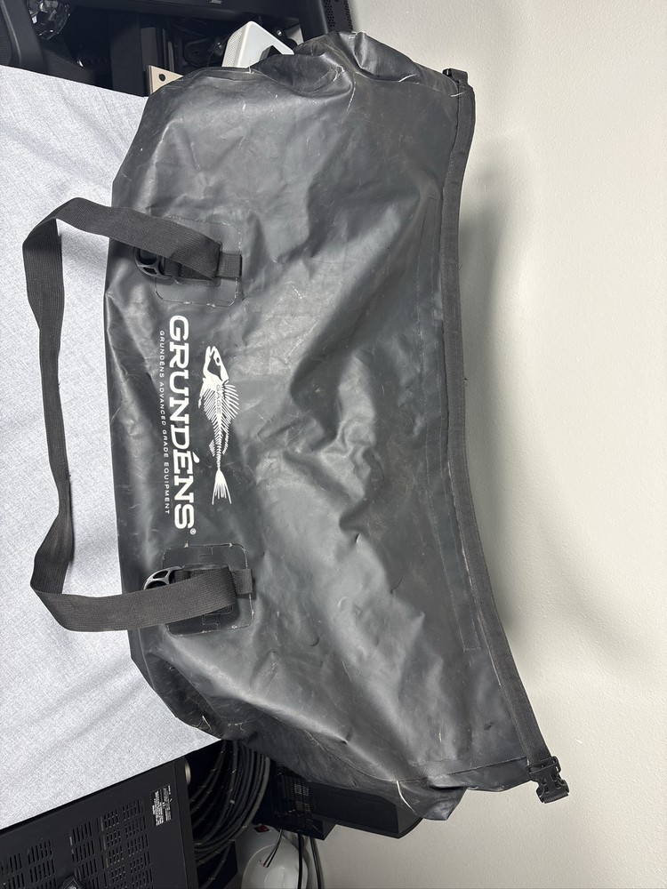 Grundens Shackleton 105L Duffel Bag Black Waterproof Heavy Duty