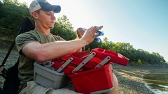 Large Portable 3-Tray Tackle Box – Classic Fishing Lure Organizer, 32 Compartmen