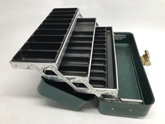 Umco Model 175U Kelly Green Tackle Box Vinyl & Aluminum 26 Compartments