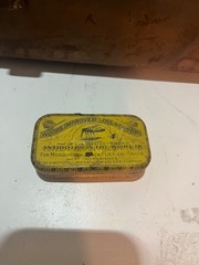 TIME CAPSULE Vintage Metal Fishing Tackle Box With Vintage Tackle WOODEN LURE