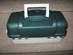 PLANO 3 Tray Fishing Tackle Box 6103 Green Off White BASS PICTURED 16″ X 8″ X 8″