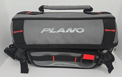 Plano Weekend Series 3500 Deluxe Soft-Sided Tackle Box Case w/2 Inserts Gray/Red