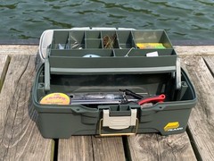 6201 One-Tray Tackle Box, Bait Storage, Extending Cantilever-tray Design