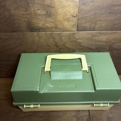 Vintage Plano 2300 Fishing Tackle Box 3 Tray Olive Green Tan
