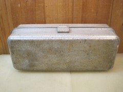 Vintage UMCO Model 173AS Aluminum Metal Tackle Box B7411