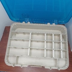PLANO #1349 Two-Tier Magnum Tackle Box 13.25×10″ 3449 Slots