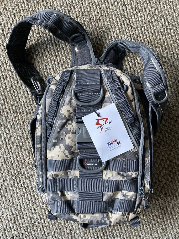 Piscifun Fishing Tackle Backpack Outdoor NWT