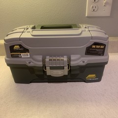 Plano 6201 One-Tray Tackle Box, Bait Storage, Extending Cantilever-tray Design