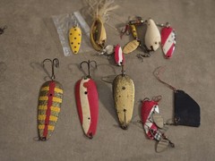 Dream LOT of RARE Vintage WOODEN Fishing LURES/TACKLE/REEL ECT. HEDDON TORPEDOS