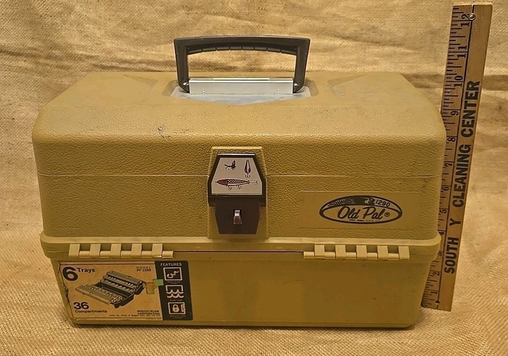 Old Pal 1290 Vintage Fishing Tackle Box & Tackle Vintage USA