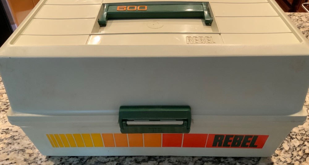 Rebel 600 Hard Plastic 3 Tray Fishing Tackle Box Vintage Rare Beige Orange Trays