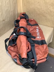 SIMMS PG-12611 DRY CREEK DUFFEL ORANGE 200L WATERPROOF FISHING DUFFE (B42015264)