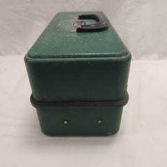 UMCO 103U GREEN PLASTIC VINTAGE TACKLE BOX RETRO Made In USA