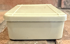 RARE Vtg OLD PAL Plastic Tackle Fishing Lure Storage/Organizer – Beige – 4.5″