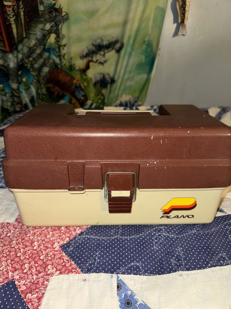 Plano Tackle Box Vintage Model 4200 2-Tray Storage Brown Tan – Great Condition
